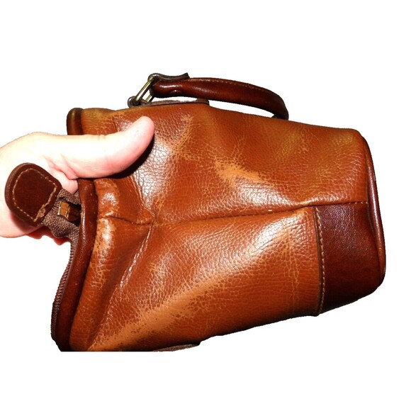 Liz Claiborne Brown Leather Purse Pocketbook Shoulder Strap and Handles Vintage - Picture 4 of 16